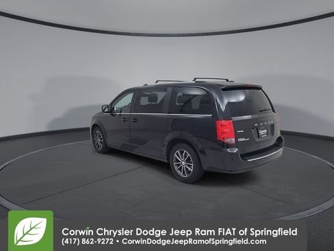 Certified 2017 Dodge Grand Caravan SXT image 12