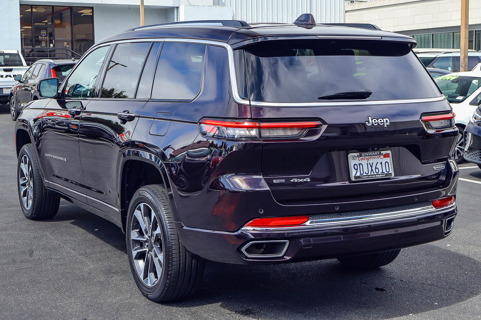 Used 2023 Jeep Grand Cherokee L Overland AWD/4WD image 23