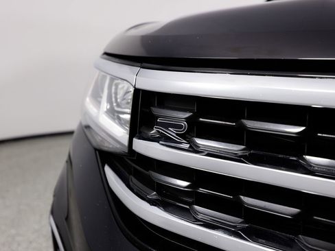 Used 2021 Volkswagen Atlas SE image 4