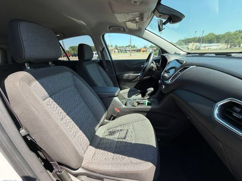Used 2023 Chevrolet Equinox LT AWD/4WD image 7