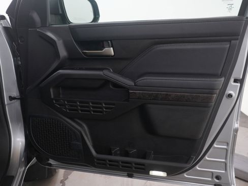 Used 2024 Toyota Tacoma Limited image 11