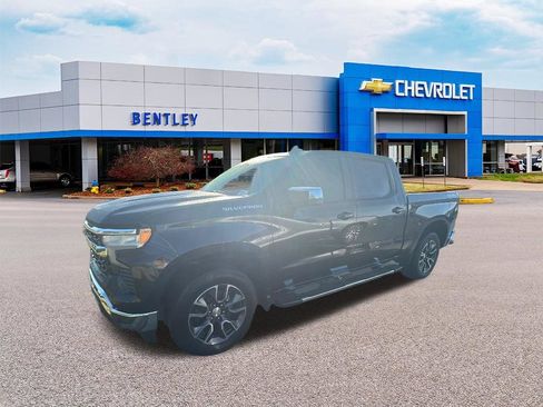 Used 2024 Chevrolet Silverado 1500 LT AWD/4WD image 2