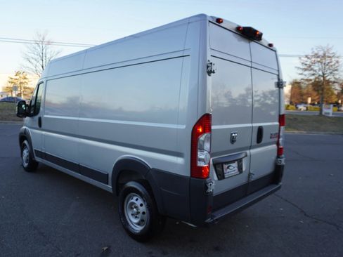Used 2017 RAM ProMaster 2500 w/ Interior Convenience Group image 5