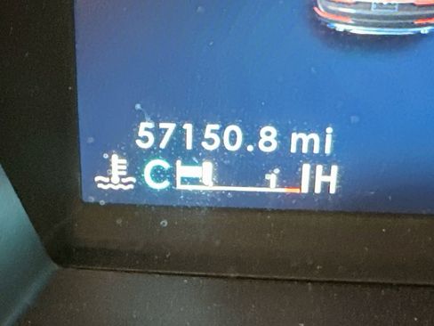 Used 2023 Lincoln Corsair AWD image 19