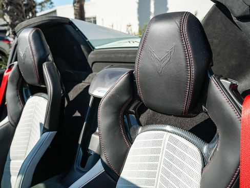 Used 2023 Chevrolet Corvette Stingray Premium Conv w/ Z51 Performance Package RWD image 26