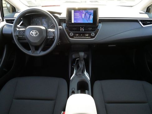 Used 2023 Toyota Corolla LE image 10