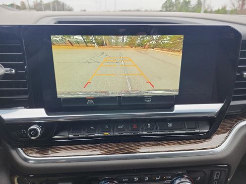 New 2026 GMC Sierra 1500 SLE image 14