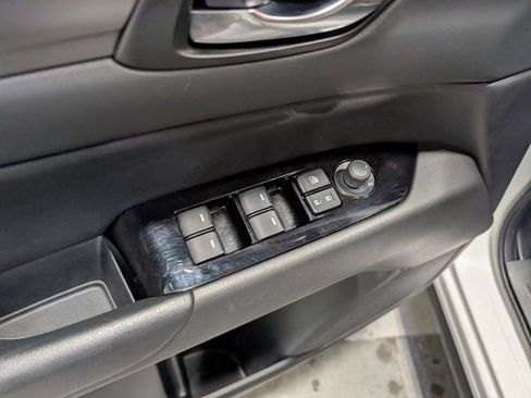 Used 2025 MAZDA CX-5 AWD 2.5 S w/ Select Package image 12