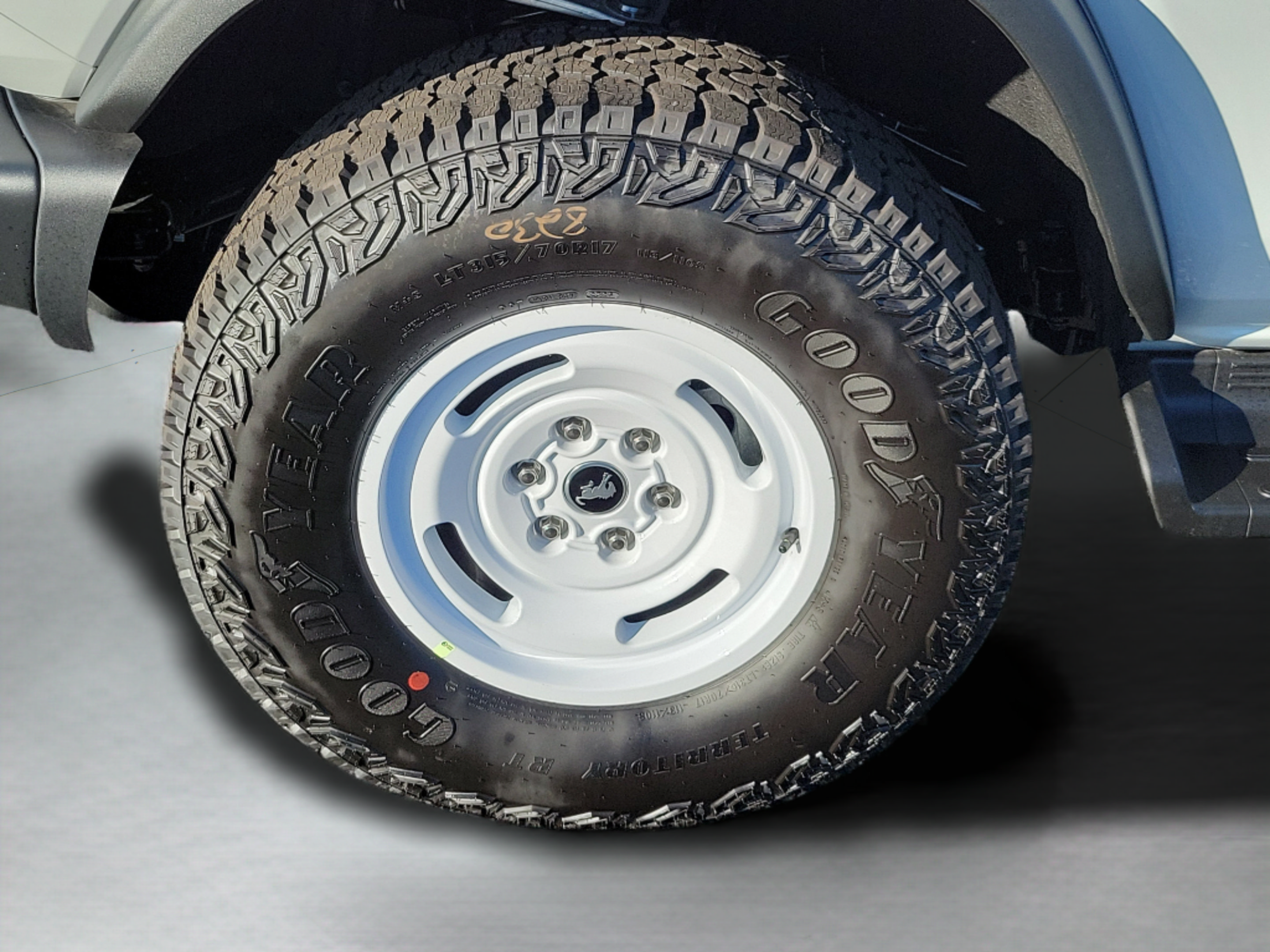 New 2026 Ford Bronco Heritage Edition AWD/4WD image 7
