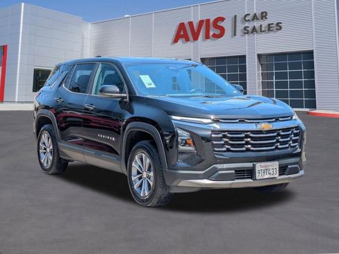Used 2025 Chevrolet Equinox LT FWD image 3