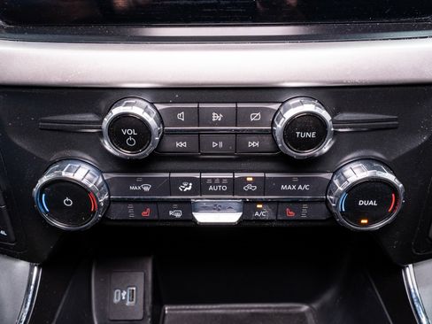 Used 2022 Ford F150 XLT w/ Equipment Group 302A High image 22