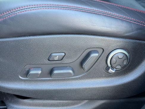 Used 2022 Genesis GV70 3.5T Sport w/ Sport Prestige Package AWD/4WD image 14