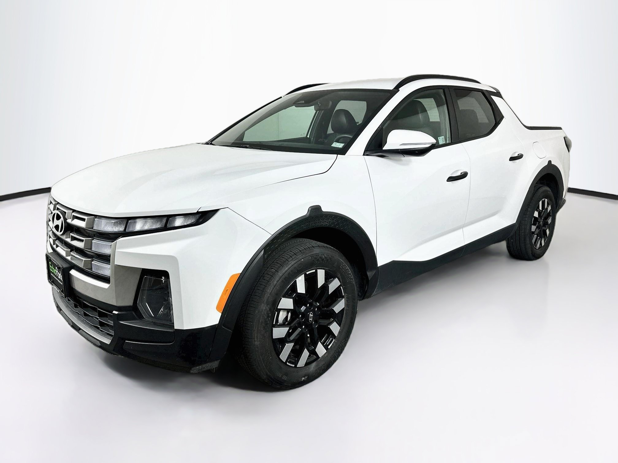 Used 2025 Hyundai Santa Cruz SEL AWD/4WD image 3