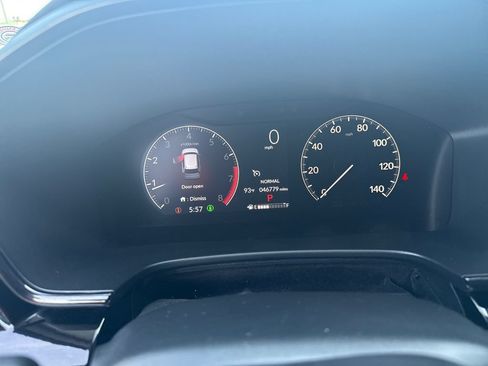 Used 2025 Honda CR-V EX-L image 18