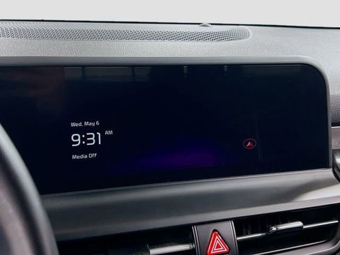 Certified 2025 Kia Seltos S FWD image 15