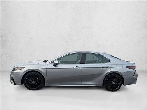 Used 2023 Toyota Camry XSE image 9