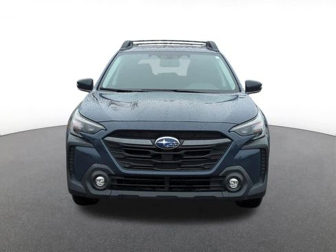 Used 2023 Subaru Outback Premium image 9