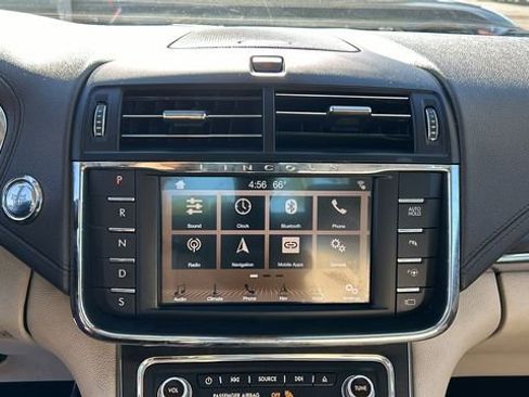 Used 2017 Lincoln Continental Reserve w/ Luxury Package FWD image 20
