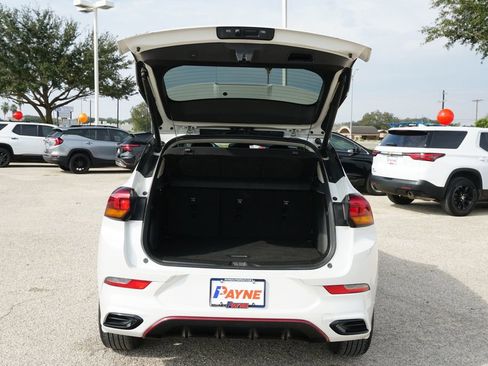 Used 2022 Buick Encore GX Select w/ Sport Touring Package image 9