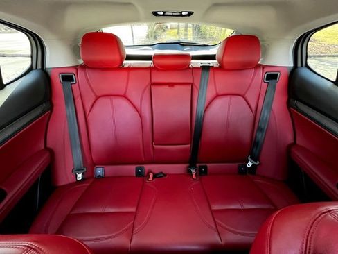 Used 2020 Alfa Romeo Stelvio Ti w/ Nero Edizione image 28