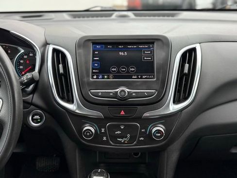 Used 2021 Chevrolet Equinox LT image 20