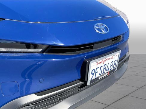 Used 2023 Toyota Prius LE FWD image 29