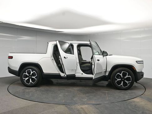 Used 2023 Rivian R1T Adventure image 53