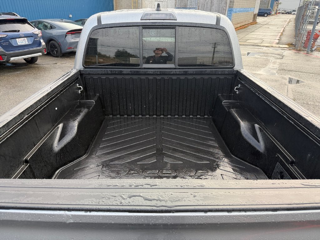 Used 2020 Toyota Tacoma SR AWD/4WD image 22