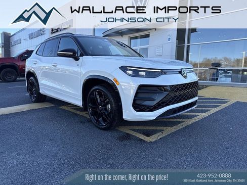 New 2026 Volkswagen Tiguan SE R-Line AWD/4WD image 1