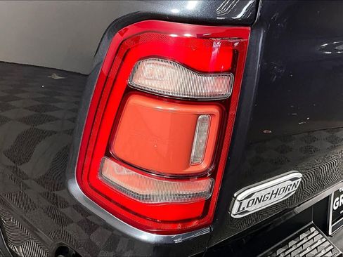 Used 2019 RAM 1500 Limited AWD/4WD image 25