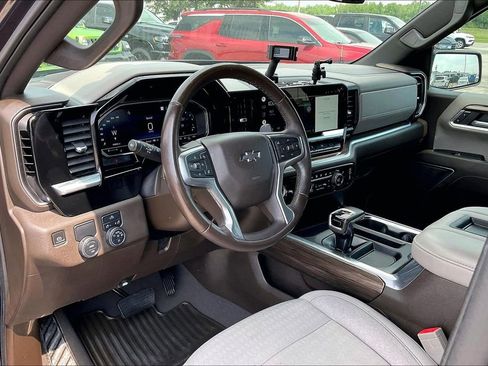 Used 2022 Chevrolet Silverado 1500 RST RWD image 14