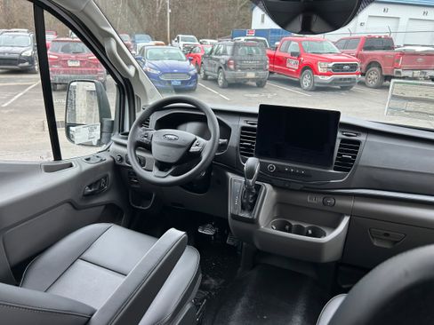 New 2026 Ford Transit 150 Low Roof RWD image 22