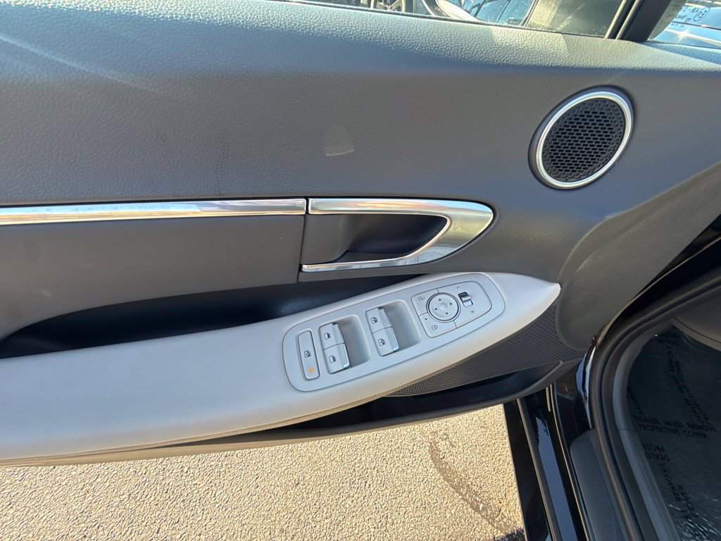 Used 2023 Hyundai Sonata SEL w/ Cargo Package FWD image 15