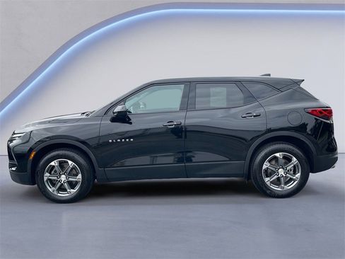 Used 2023 Chevrolet Blazer LT image 6