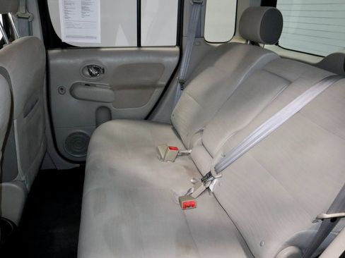 Used 2010 Nissan Cube 1.8 S w/ Interior Designer Pkg image 20