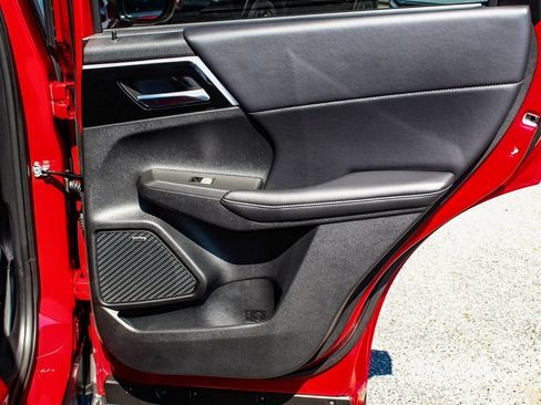 New 2025 Mitsubishi Outlander SE AWD/4WD image 12