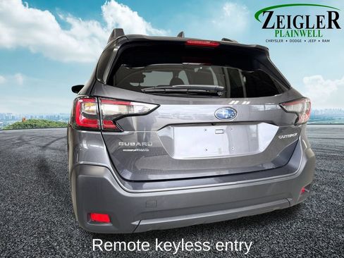 Used 2024 Subaru Outback Premium AWD/4WD image 4