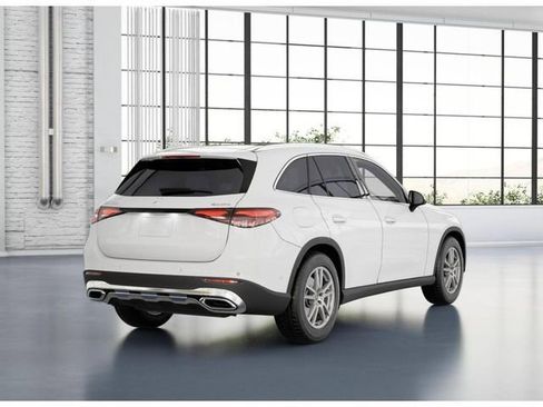 Used 2026 Mercedes-Benz GLC 300 4MATIC image 22