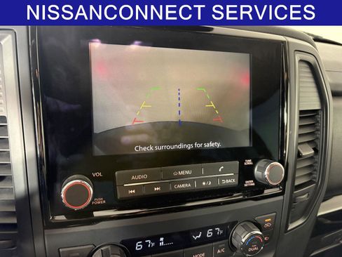 Used 2024 Nissan Titan SV w/ SV Convenience Package image 12