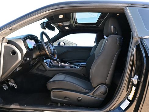 Used 2015 Dodge Challenger R/T w/ Quick Order Package 22B R/T image 15