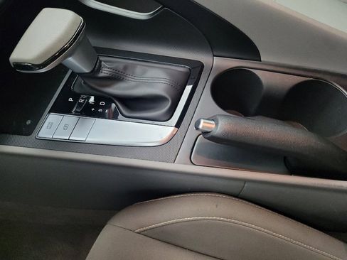 Used 2024 Hyundai Elantra SEL image 26