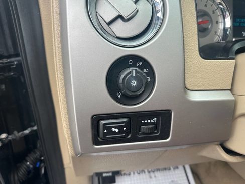 Used 2010 Ford F150 XL image 17