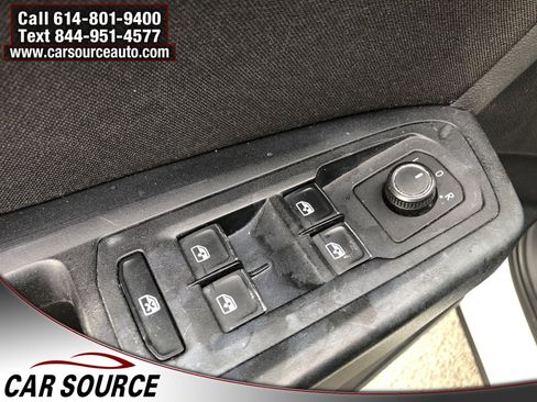 Used 2018 Volkswagen Atlas S image 16