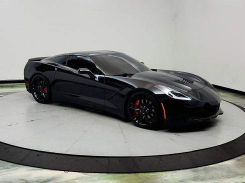 Used 2016 Chevrolet Corvette Stingray Coupe w/ 3LT Preferred Equipment Group RWD image 3