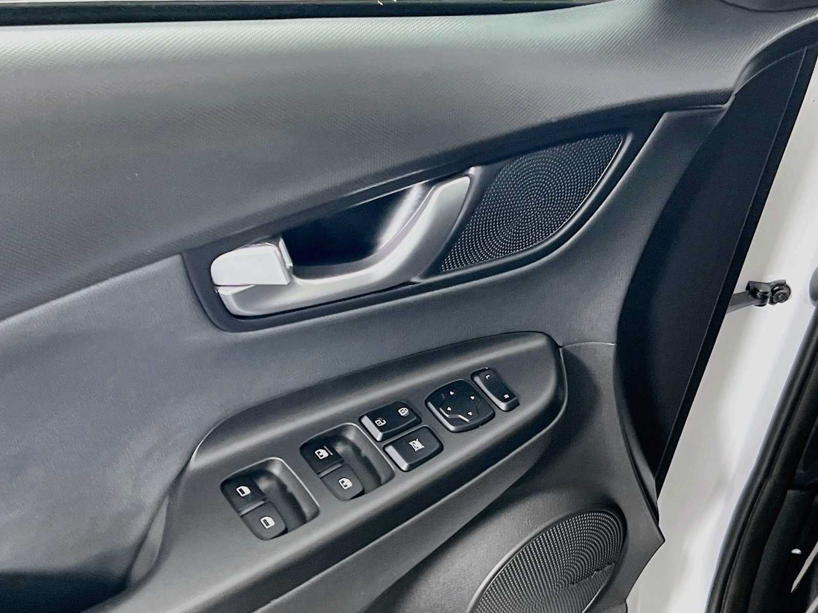 Certified 2023 Hyundai Kona Limited AWD/4WD image 18
