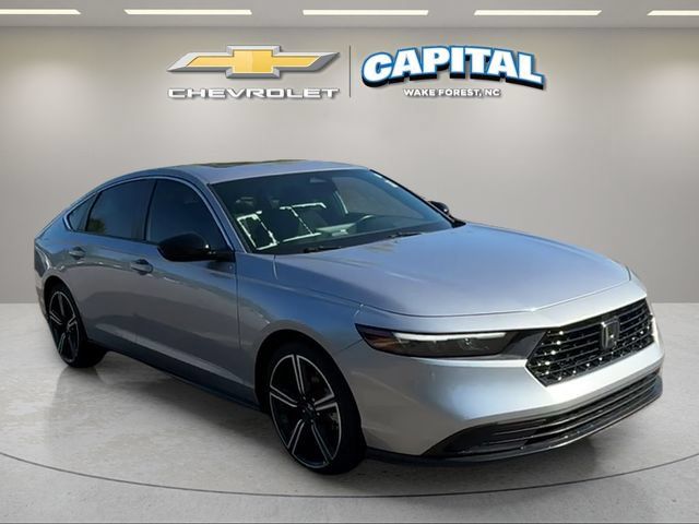 Used 2023 Honda Accord Sport image 8
