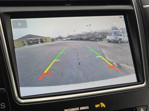 Used 2019 Lincoln Nautilus Select image 14