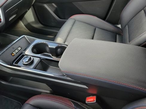 Used 2025 Chevrolet Equinox RS image 20