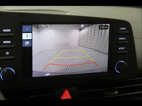 Certified 2025 Hyundai Elantra Sport image 12