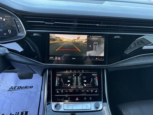 Used 2021 Audi Q8 Prestige image 21